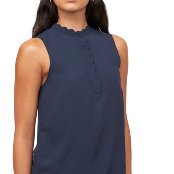 NWT H&M Crepe Scalloped Trimmed Sleeveless Blouse, Size 2 - Picture 3 of 6